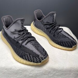 Yeezy Boost 350 V2 ‘Carbon’ - Size 11
